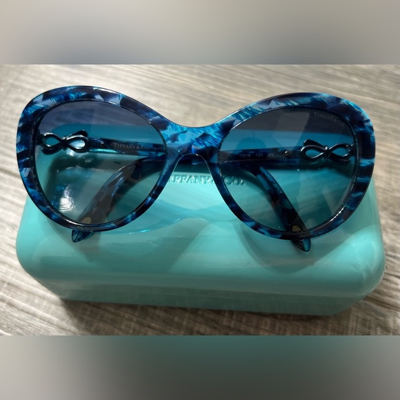 Tiffany & Co. Accessories - Tiffany & Co. Marbled Blue Cat Eye Sunglasses